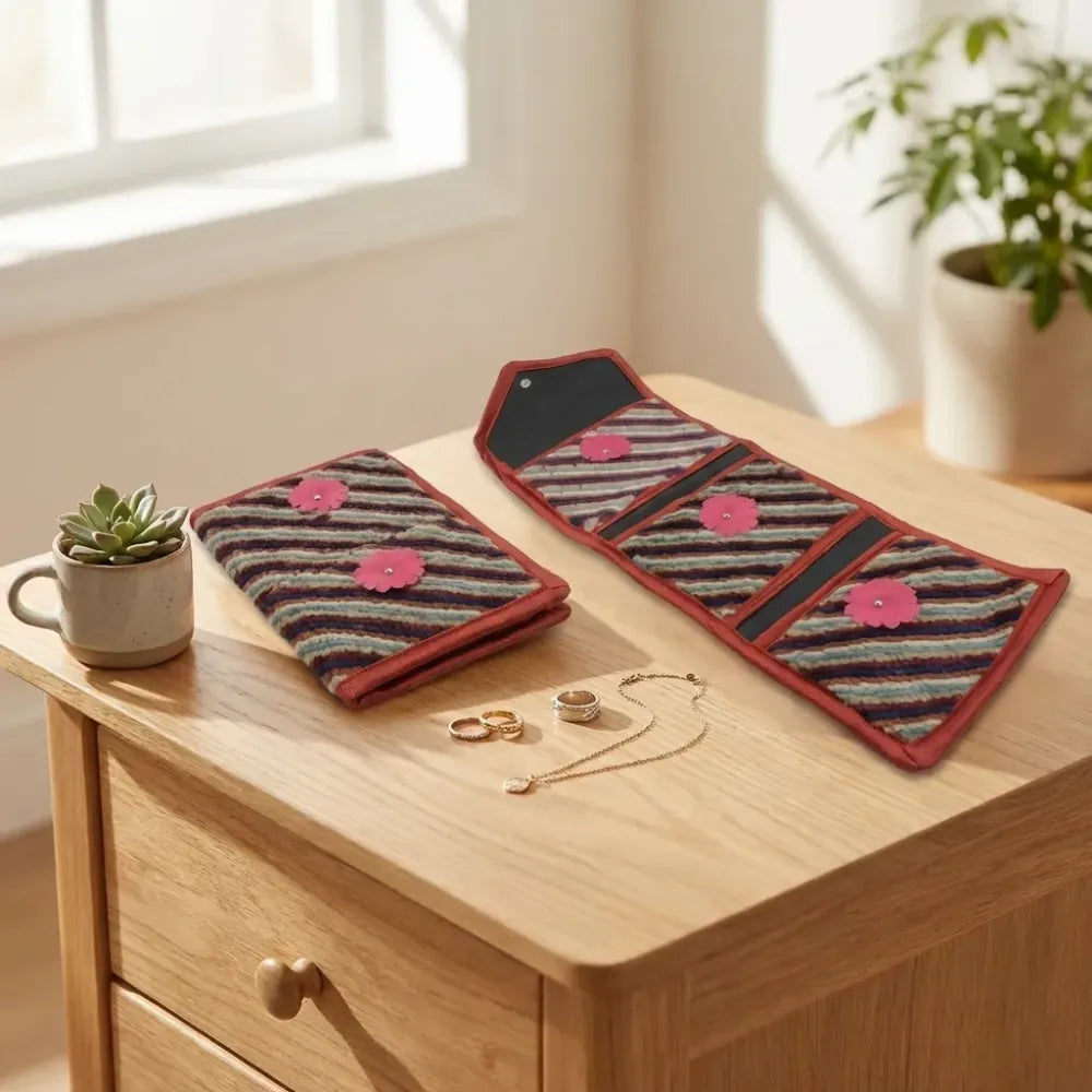 Foldable wall document organizer - home improvement