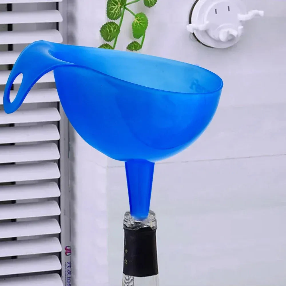 Food-grade plastic funnel