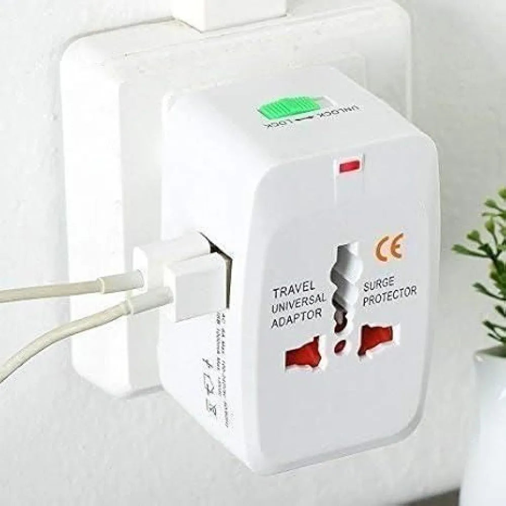 Global travel adapter pro