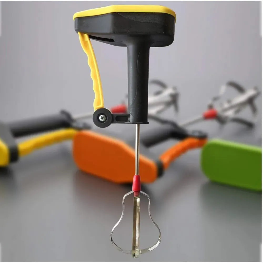 Hand-powered blender whisk - kitchen tool