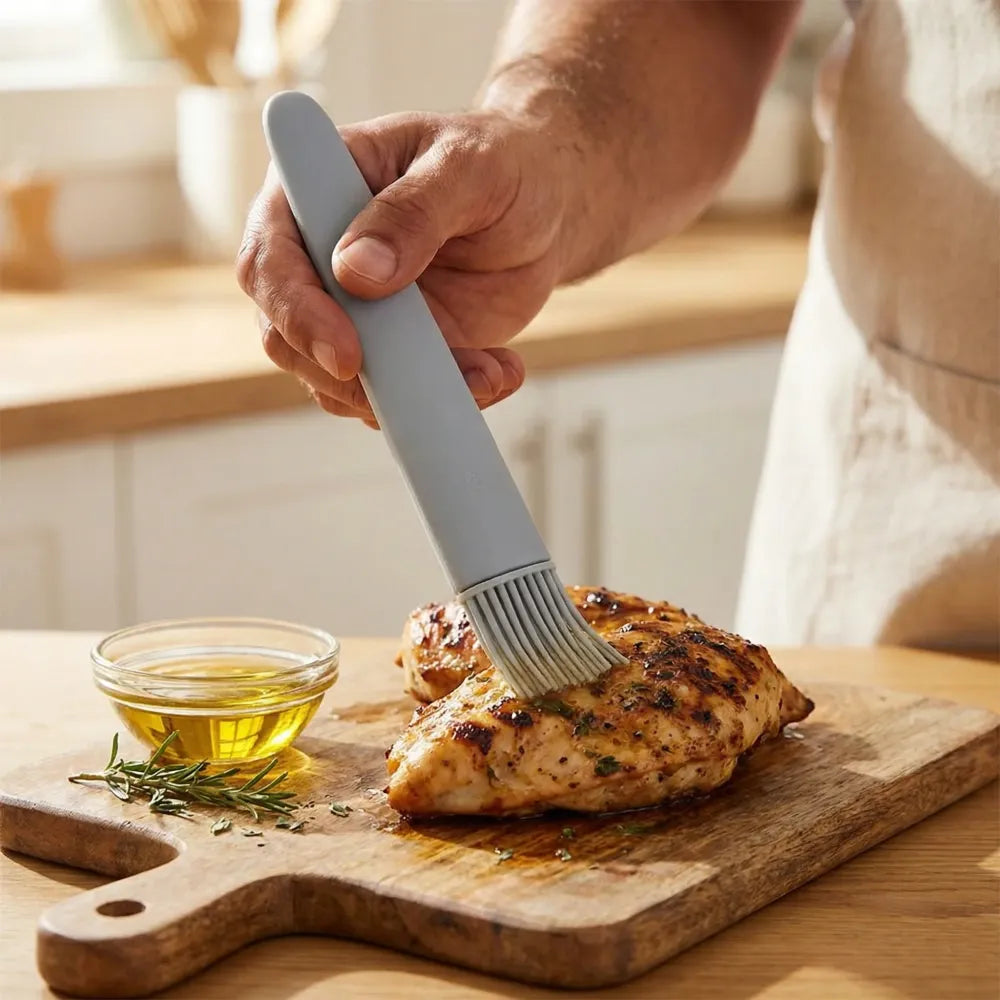 Heat-resistant silicone basting brush - kitchen tool