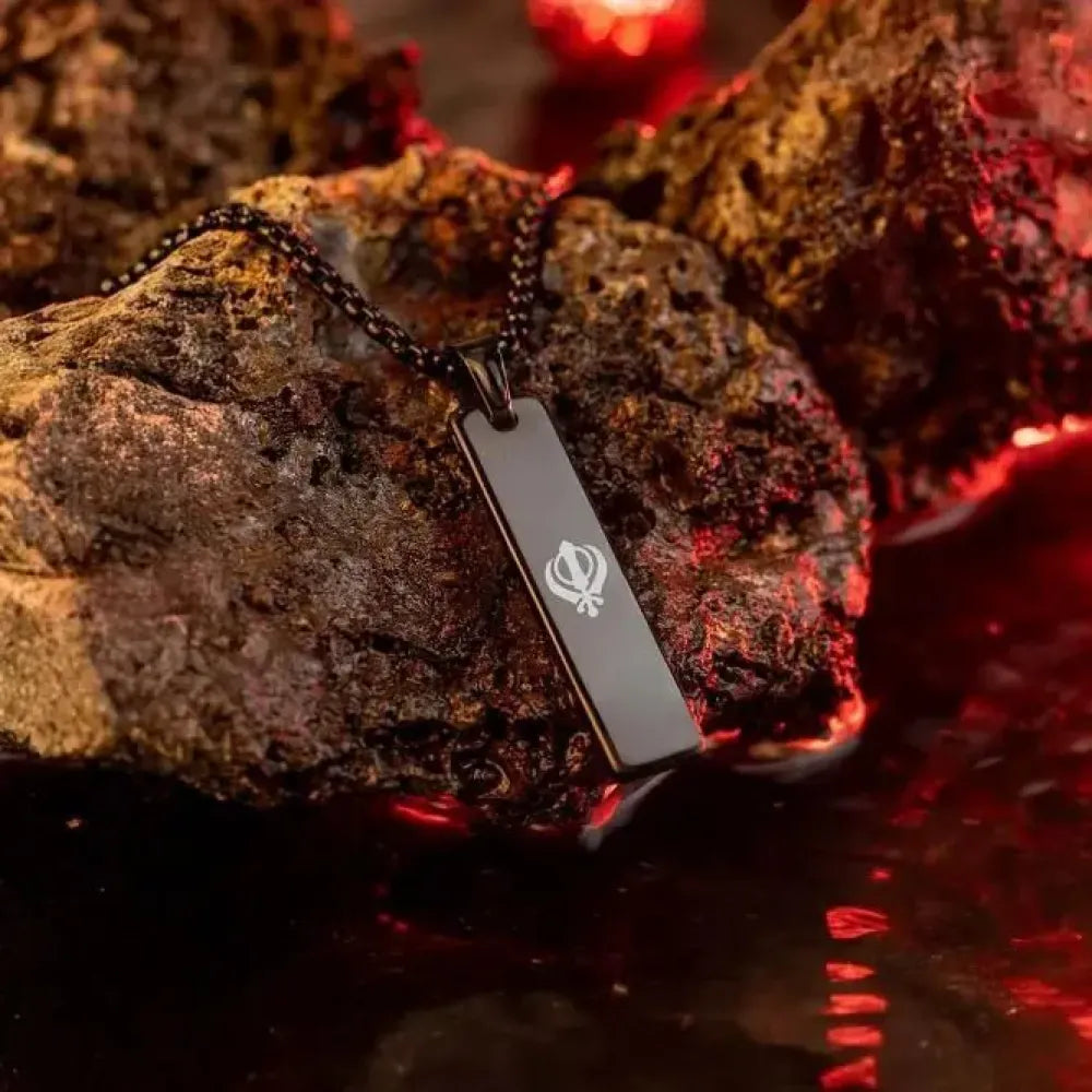 Khanda mini tag chain for men