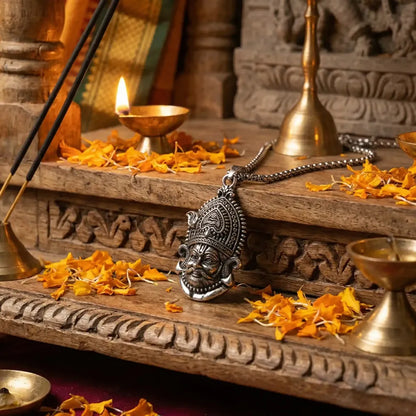 Khatu shyam maharaj pendant with chain