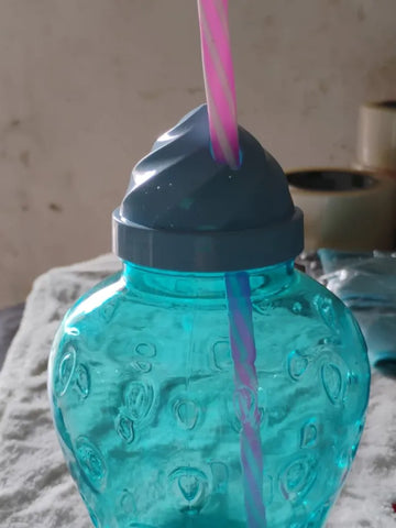 Leak-Proof Plastic Drinking Cup