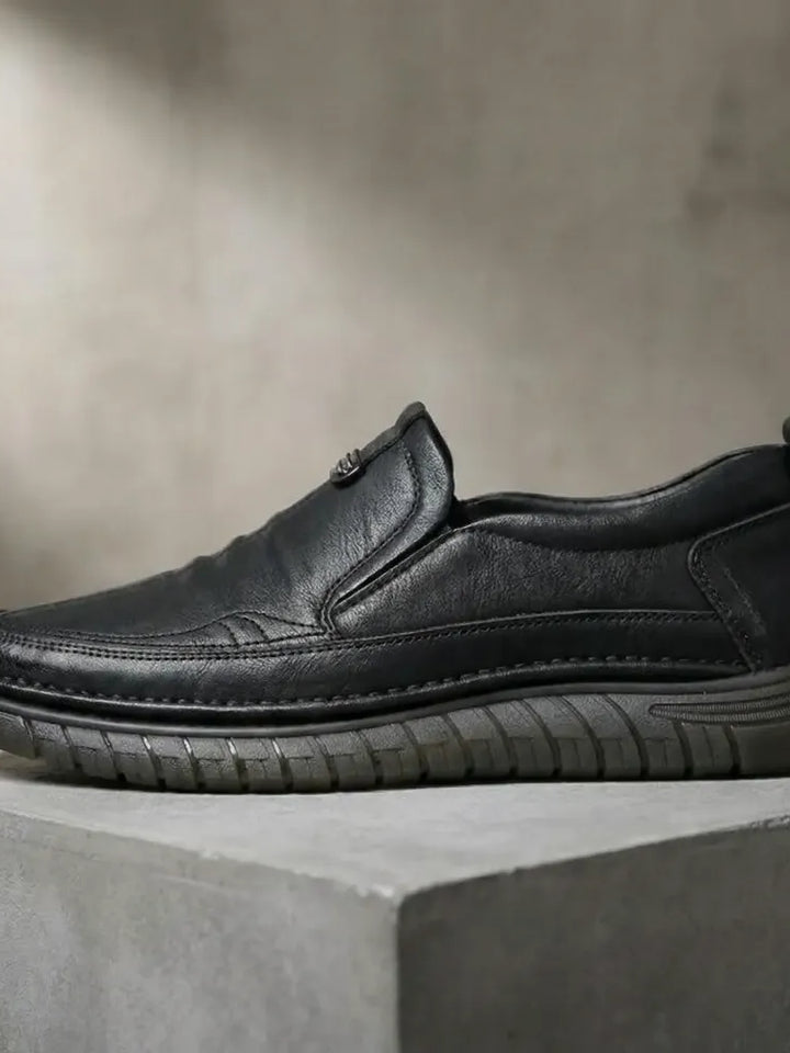 Lightweight Daily Wear Sneakers