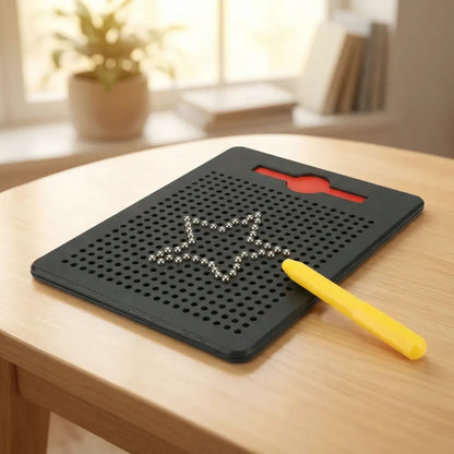 Magic sketch magnet board