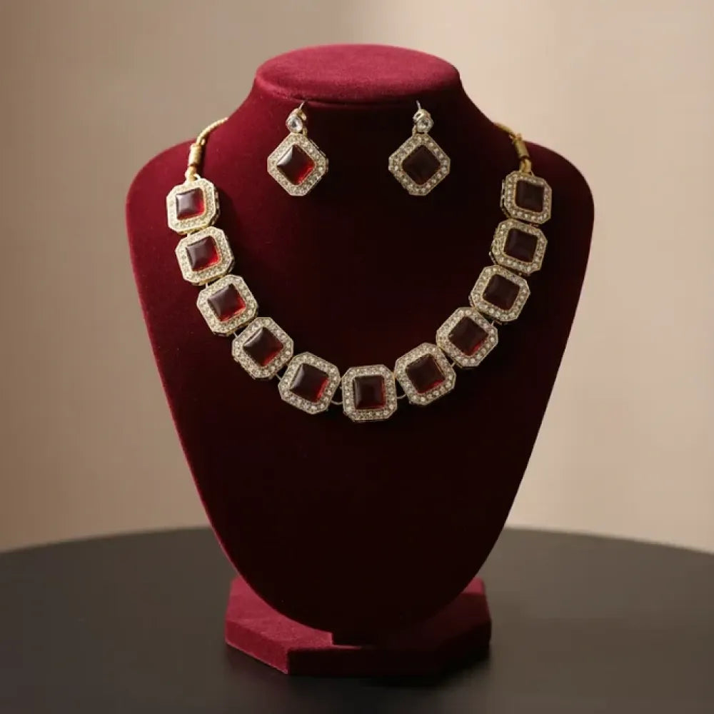 Maroon kundan choker set - jeweller set