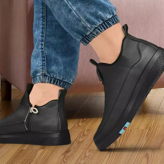 Men’s fashionable casual shoes - footwear
