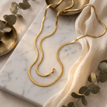 Men’s golden snake chain