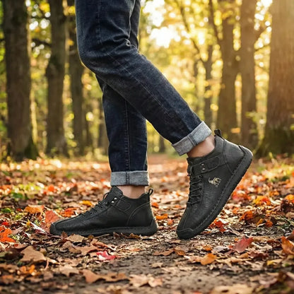 Men’s high top hiking shoes