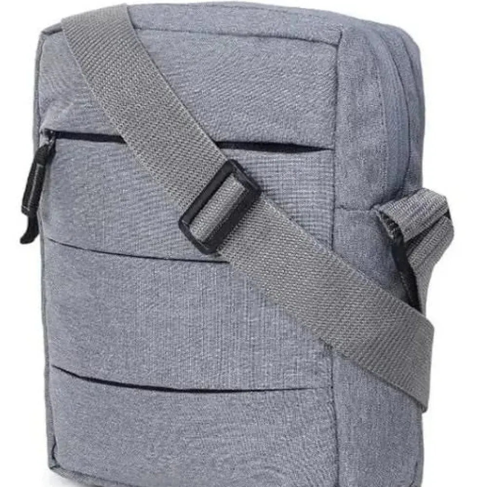 Men’s waterproof sling bag