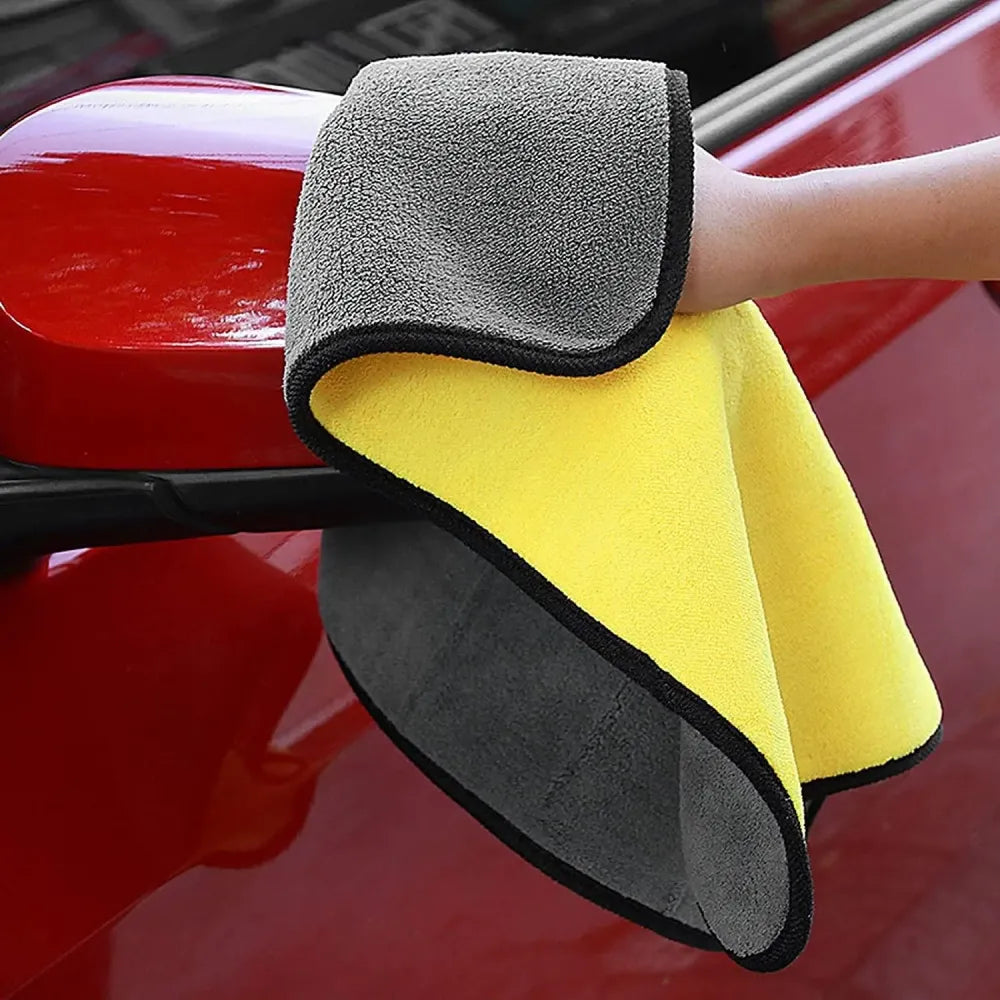 Microfibre car cleaning cloths – pack of 2 (yellow)