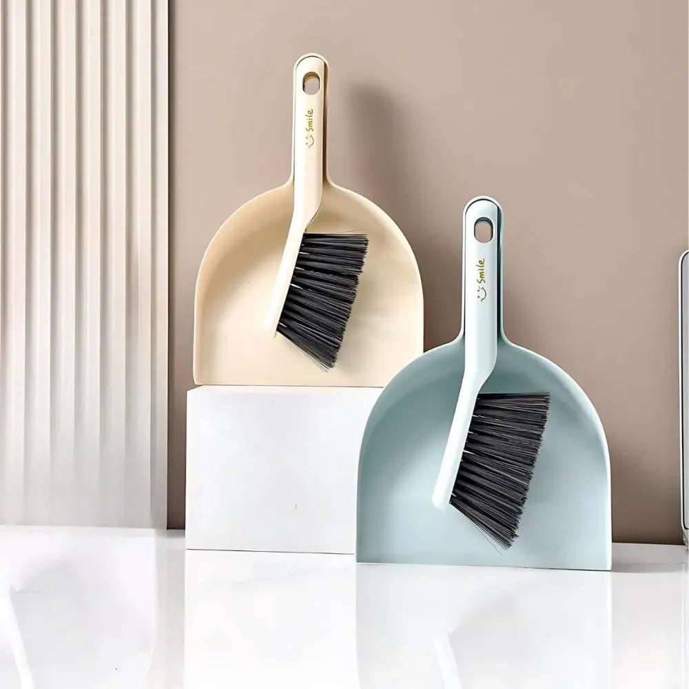 Mini dustpan & brush set