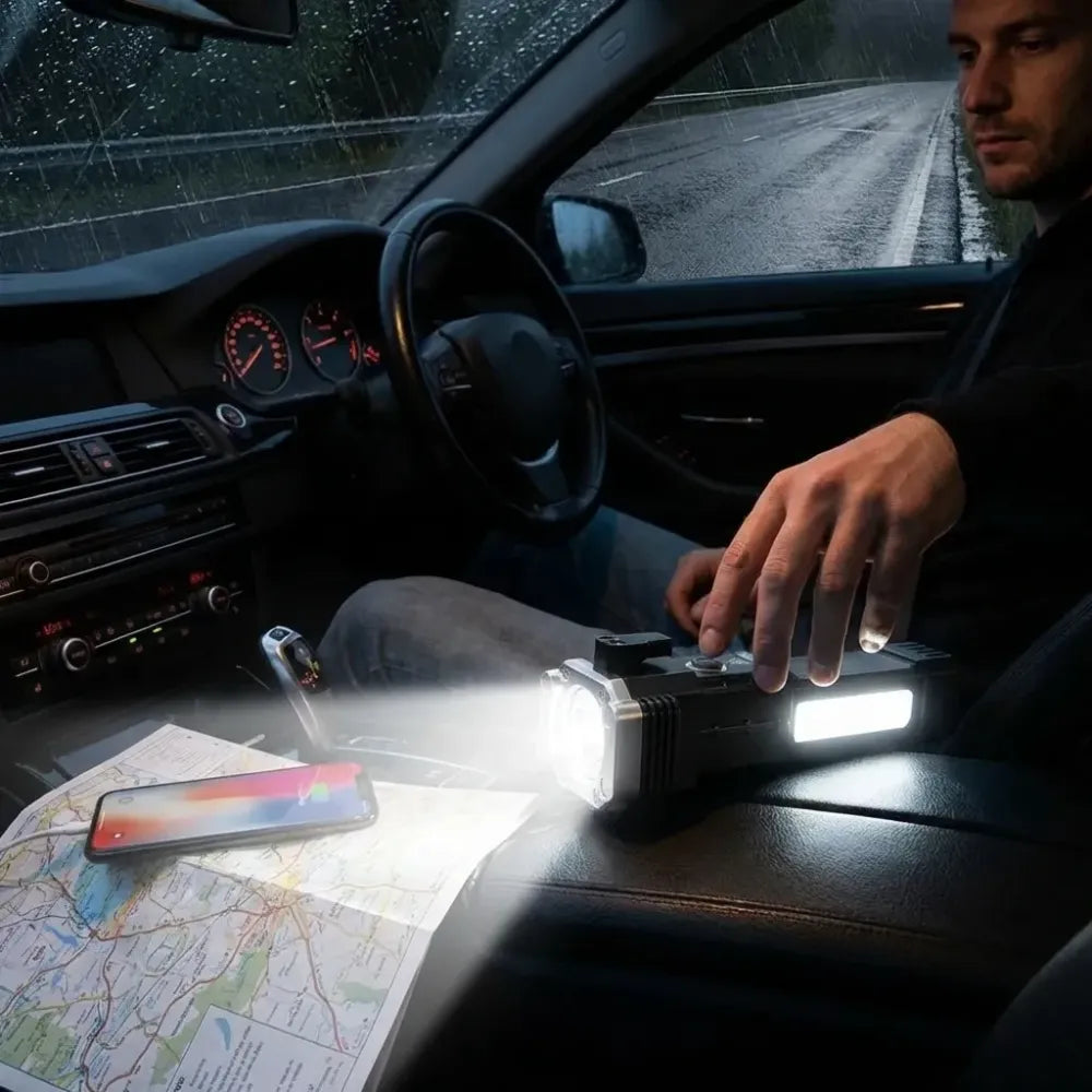 Multifunctional rechargeable survival flashlight - hardware