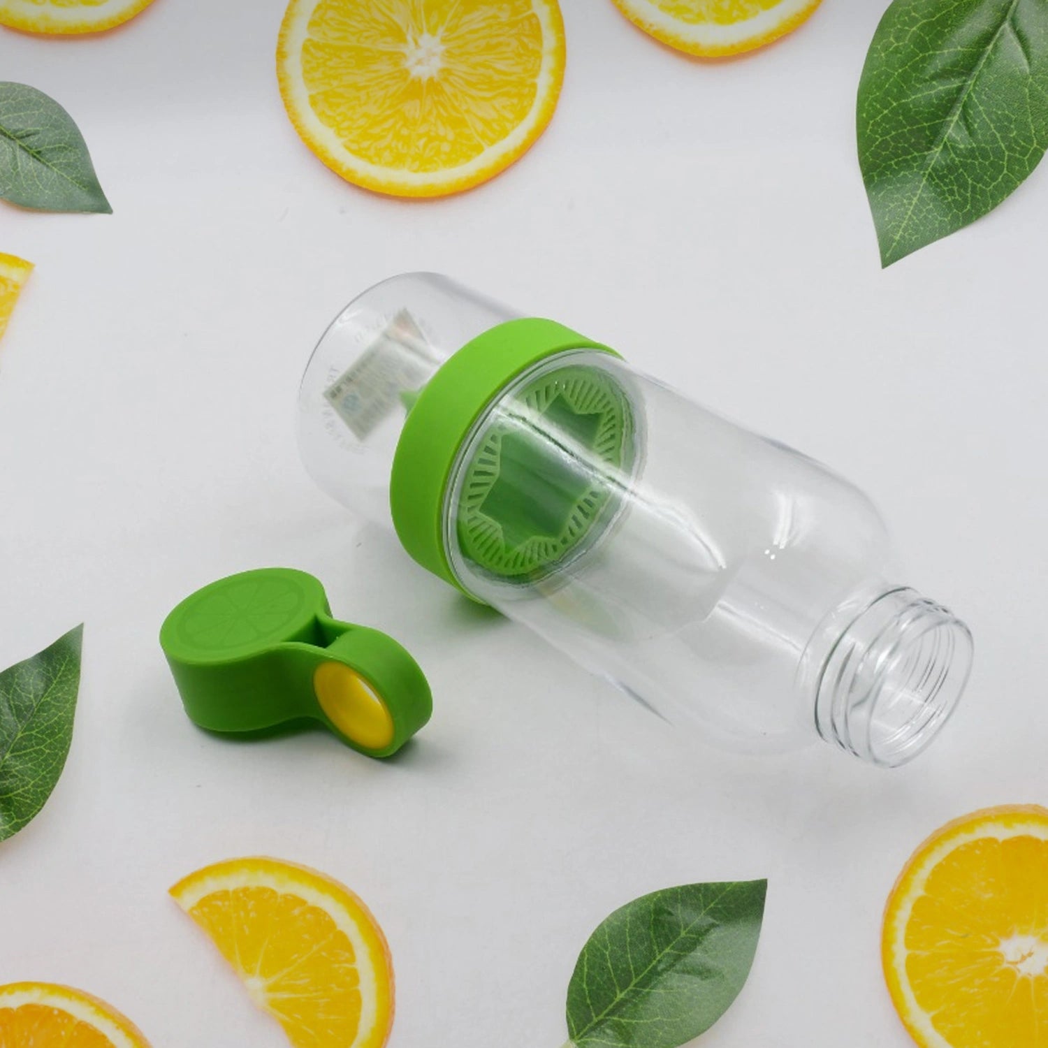 Citrus infuser bottle
