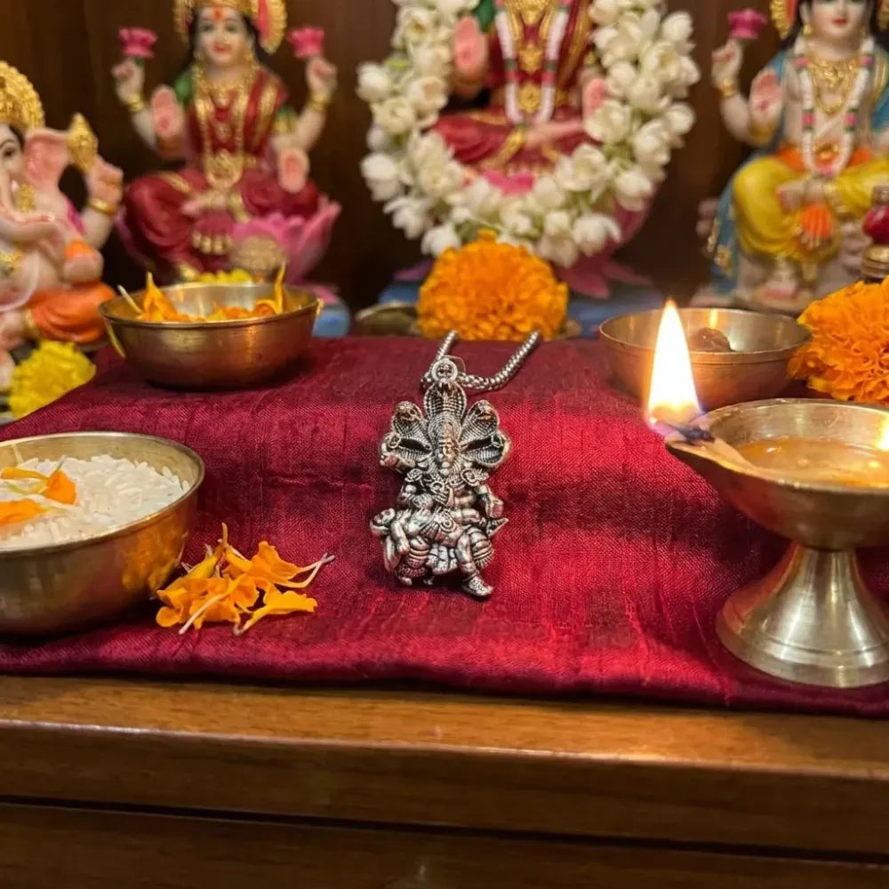 Narsimha pendant chain - potential heroes