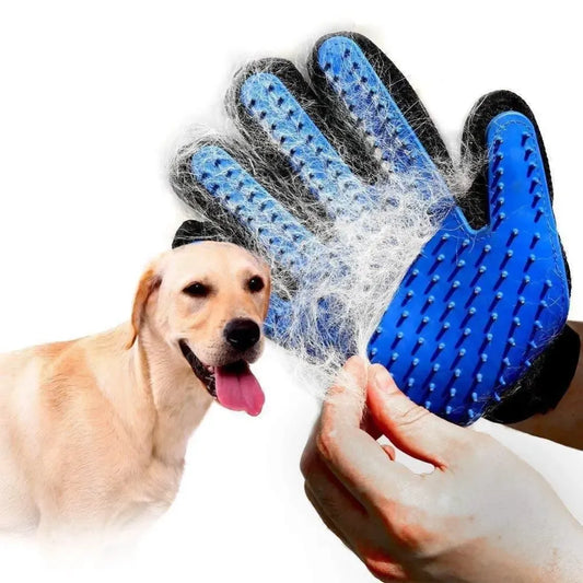 Pet grooming gloves