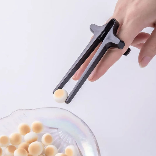 Plastic finger chopsticks for gamers snack clips (1 pc) - home improvement