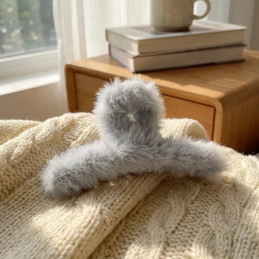 Plush non-slip hair claw clip - health & beauty