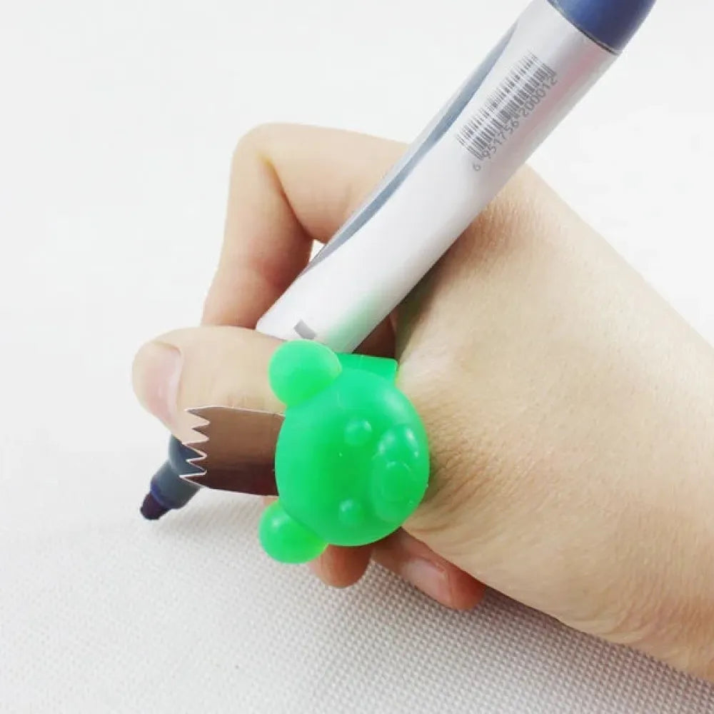 Portable finger tape cutter - hardware