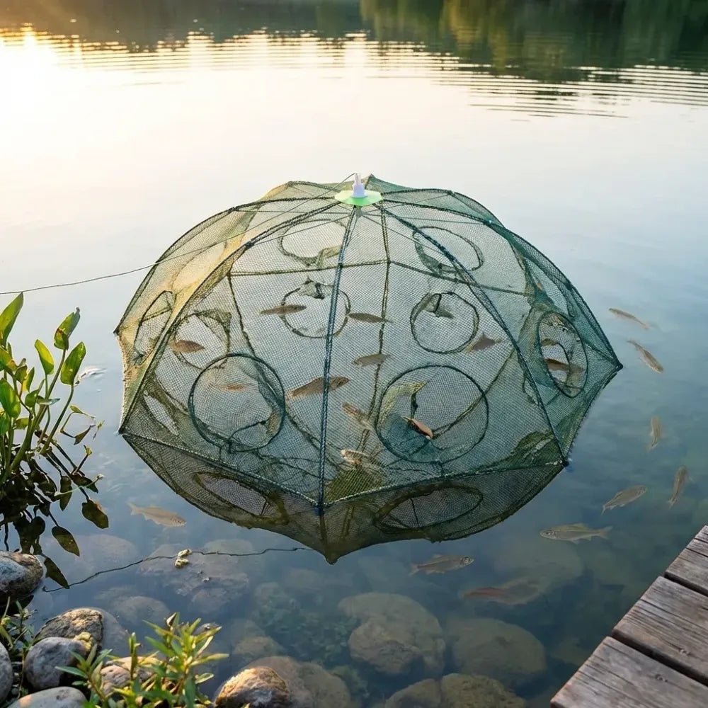 Portable folding fishing net