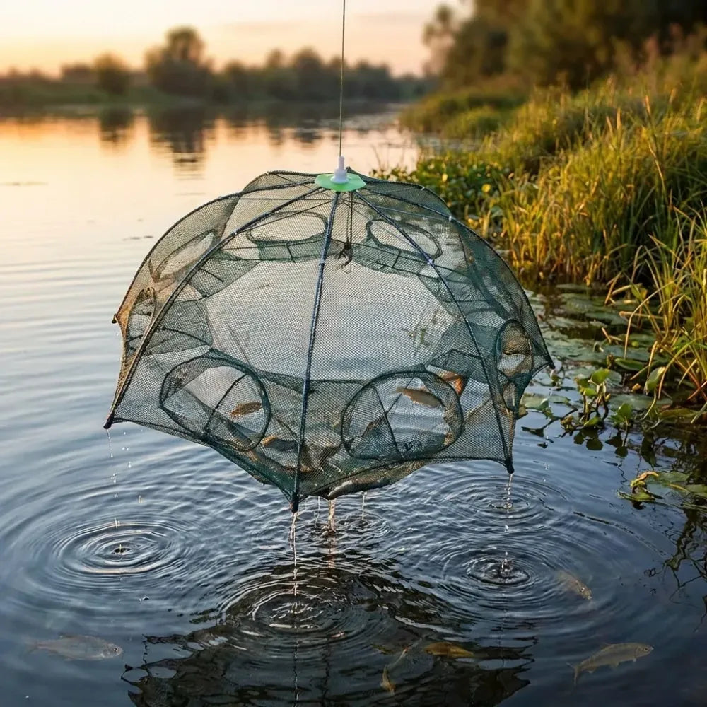 Portable folding fishing net