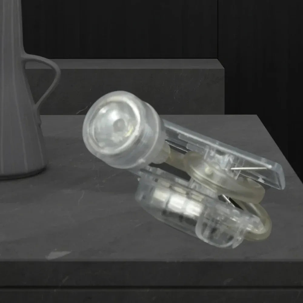 Portable transparent clip light - hardware