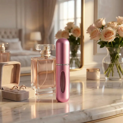 Refillable pocket perfume for women