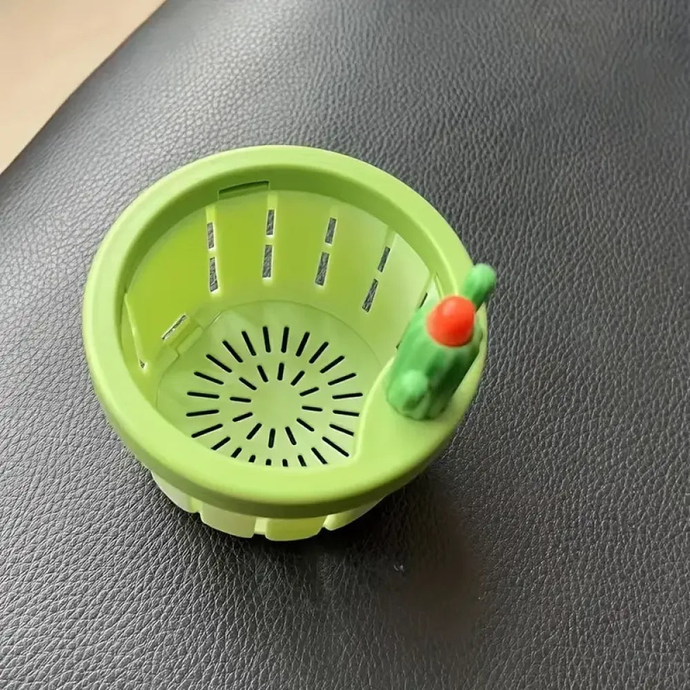 Self-cleaning sink strainer - kitchen tool