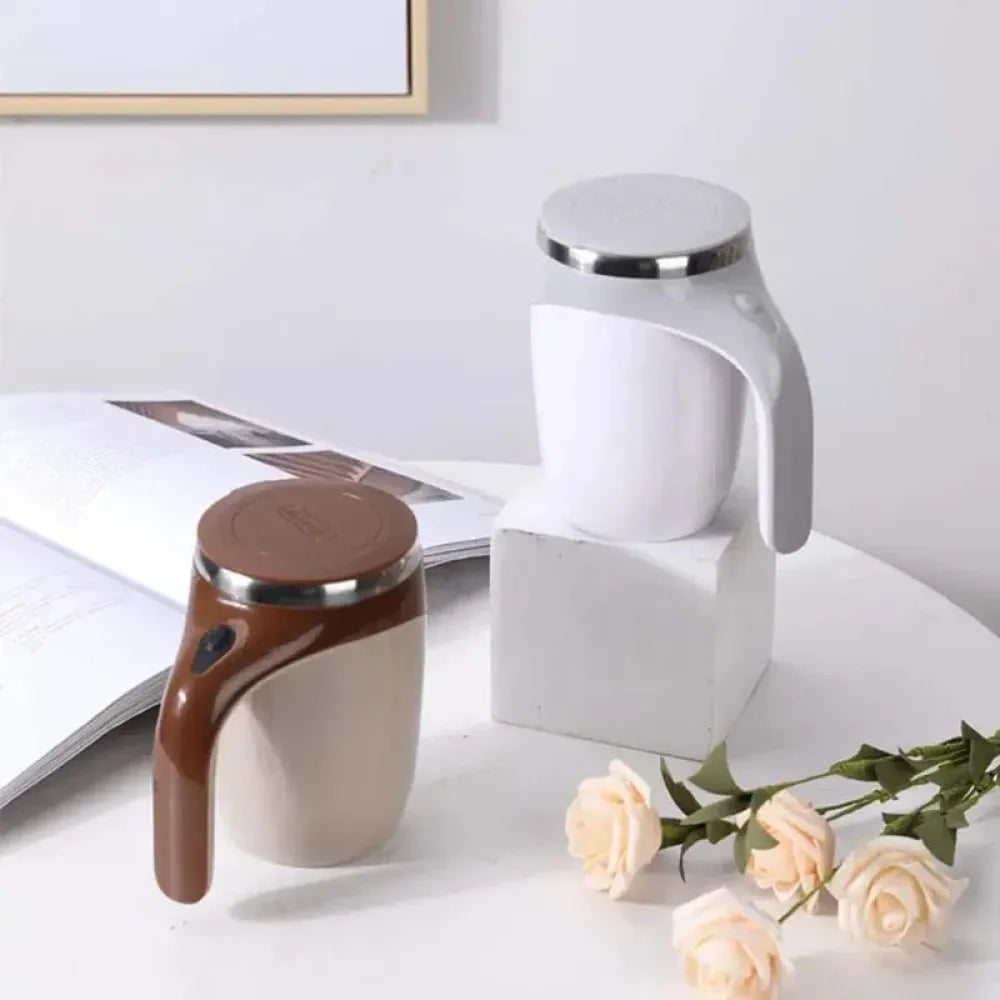 Self-mixing coffee cup