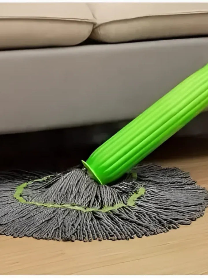 Self-twisting Water Rotating Mop