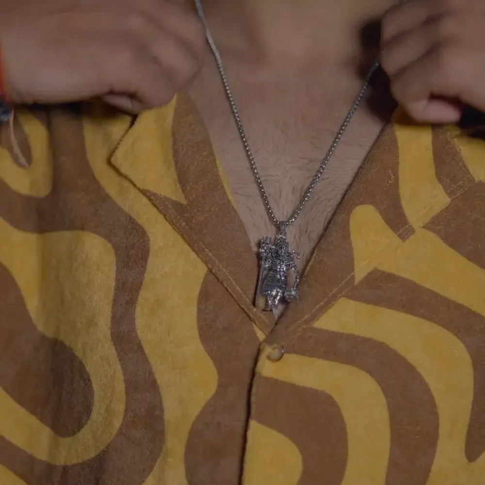 Shivji pendant with chain - potential heroes