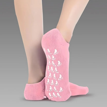 Silicone moisturizing socks
