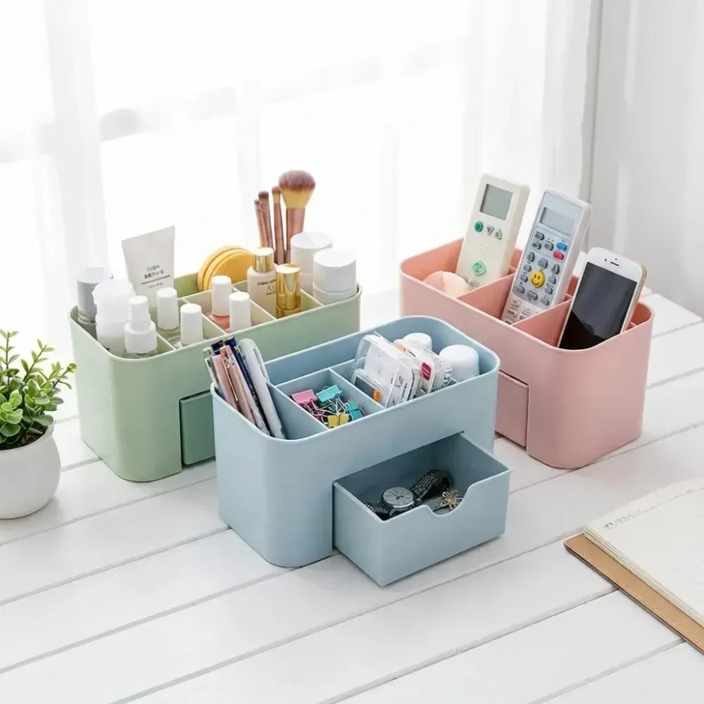 Sleek multi-use makeup organizer - accessories