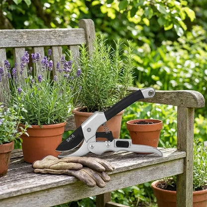 Stainless steel ratchet pruning shears