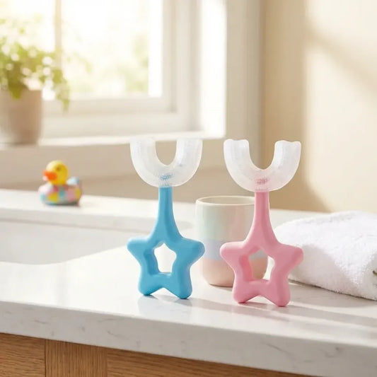 Star-shaped kids’ toothbrush - health care