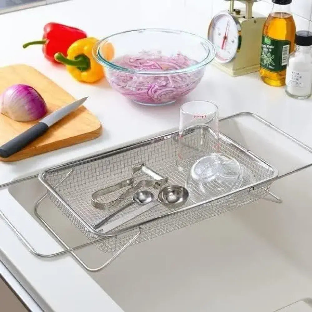 Steel mesh kitchen colander - potential heroes