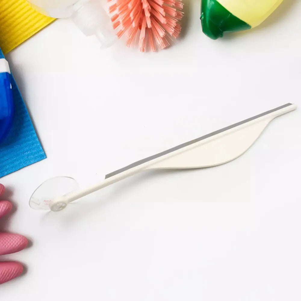 Streak-free glass squeegee