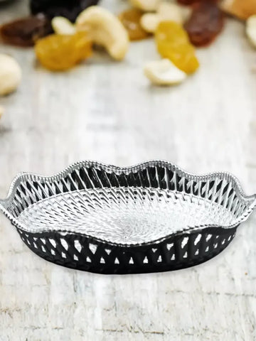 Traditional Round Serving Tray