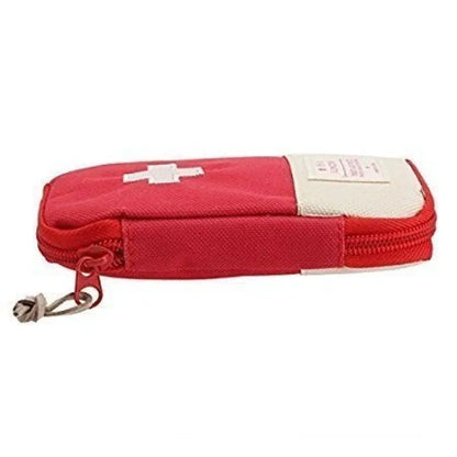 Travel medicine organizer bag