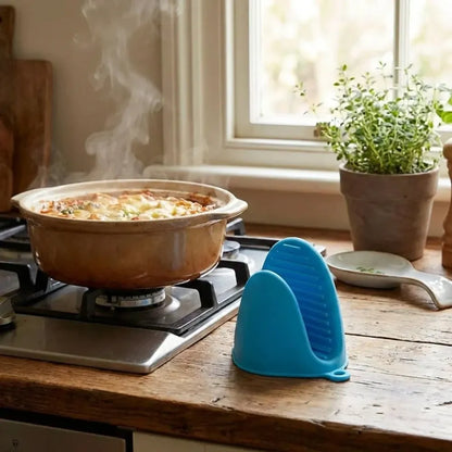 Ultra-grip silicone oven mitts - kitchen tool