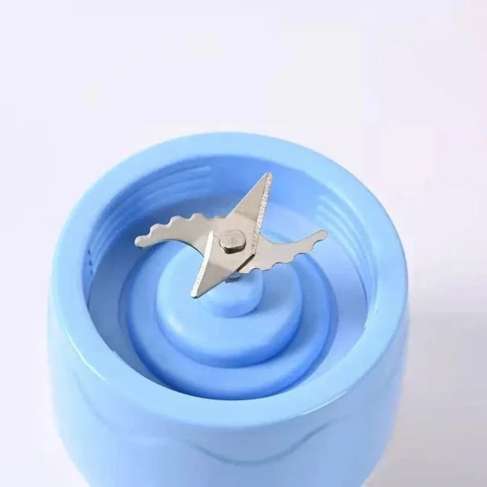 Usb rechargeable juicer bottle