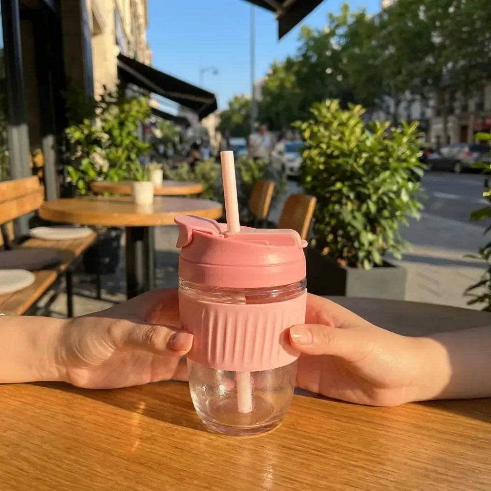 Versatile sipper cup