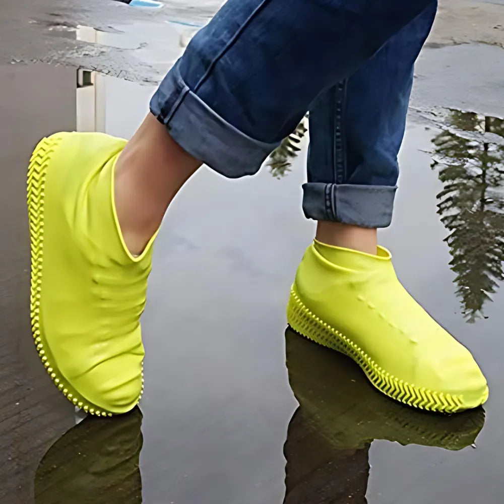 Waterproof silicone shoes cover