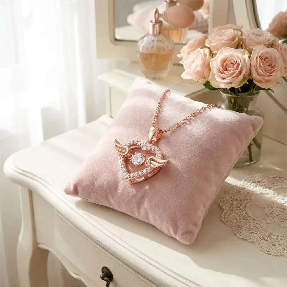 Winged heart alloy necklace
