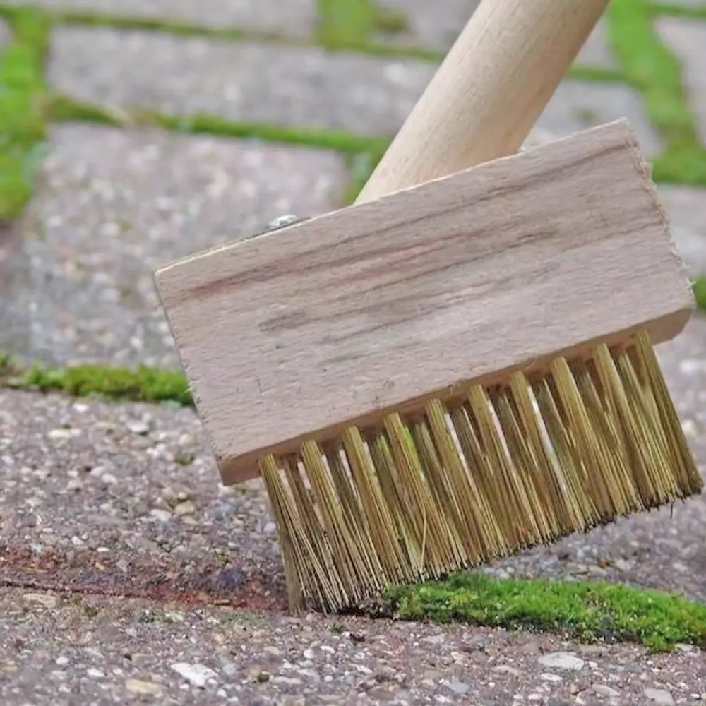 Wooden block paving brush