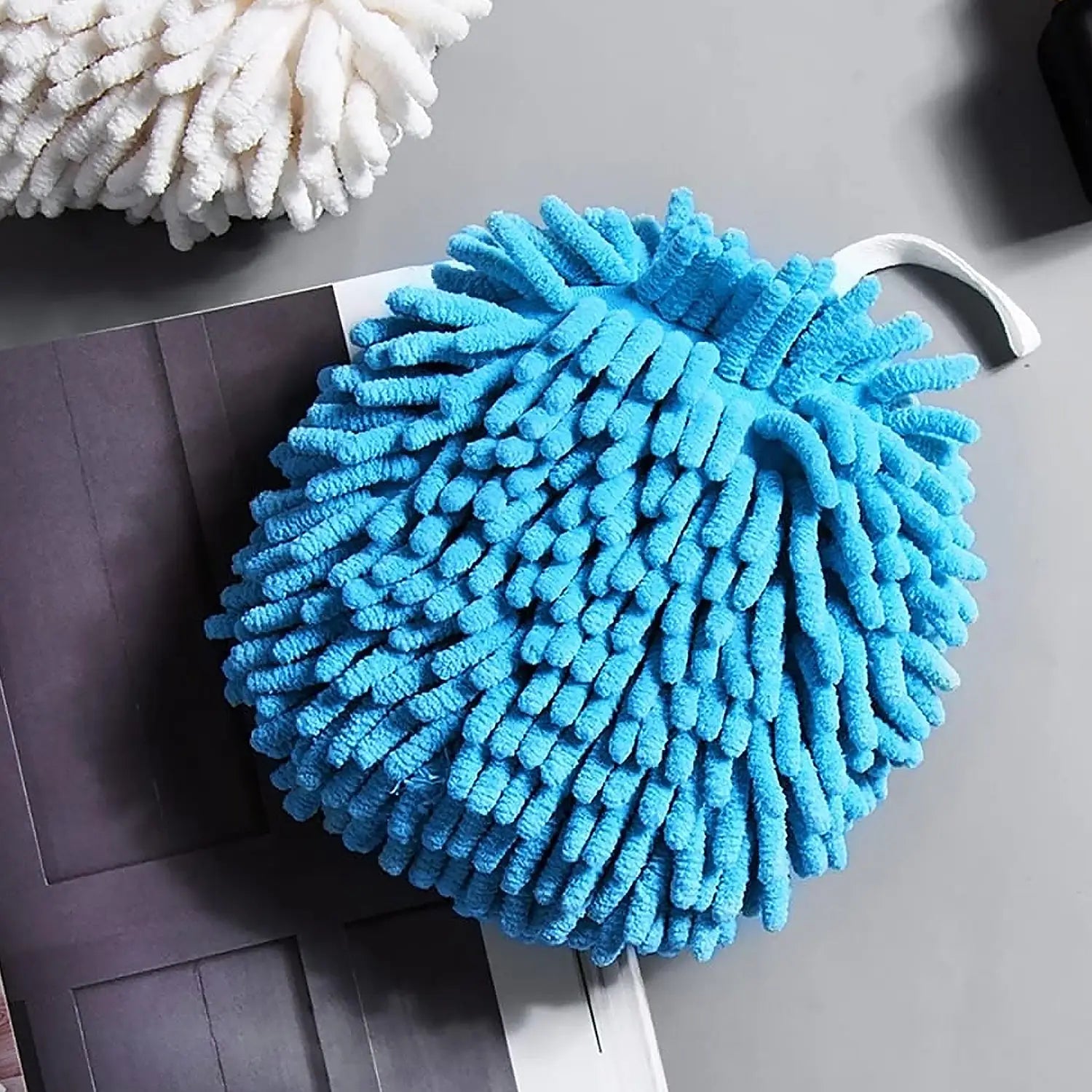 Microfiber hanging hand towel